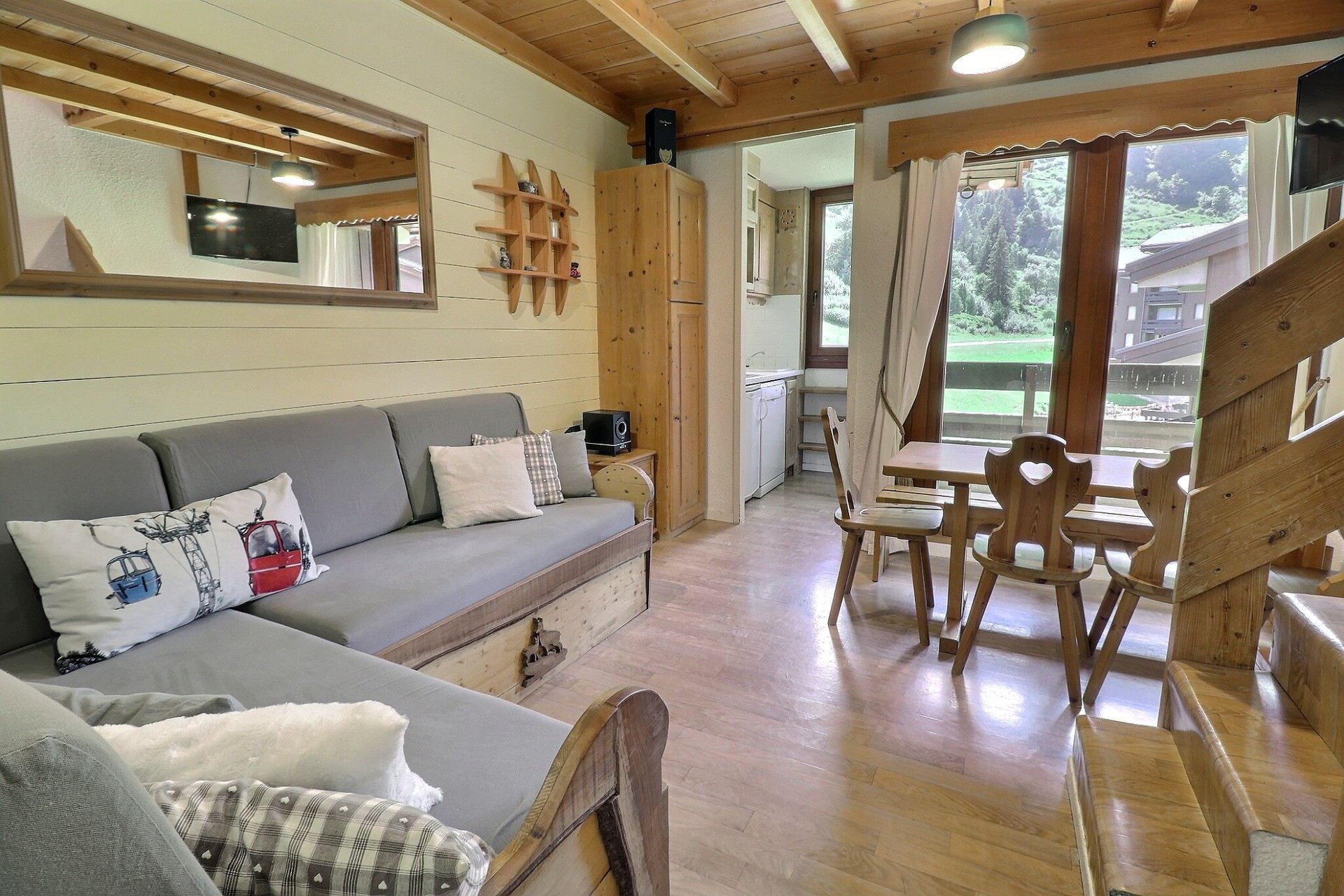 Appartement de charme Antarès n°33, à Méribel Mottaret, en location par l'Agence Saulire, agence immobilière à Méribel Mottaret