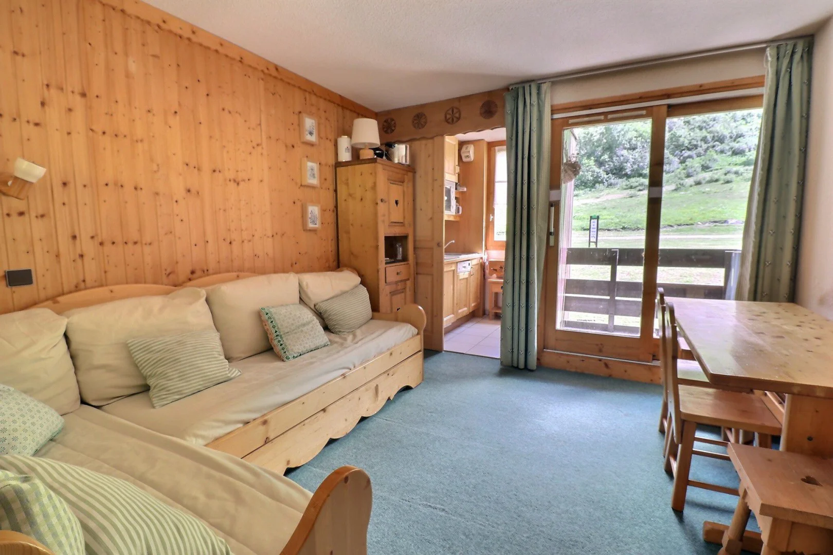 CROD113 / Dos piezas / Méribel / Le Hameau