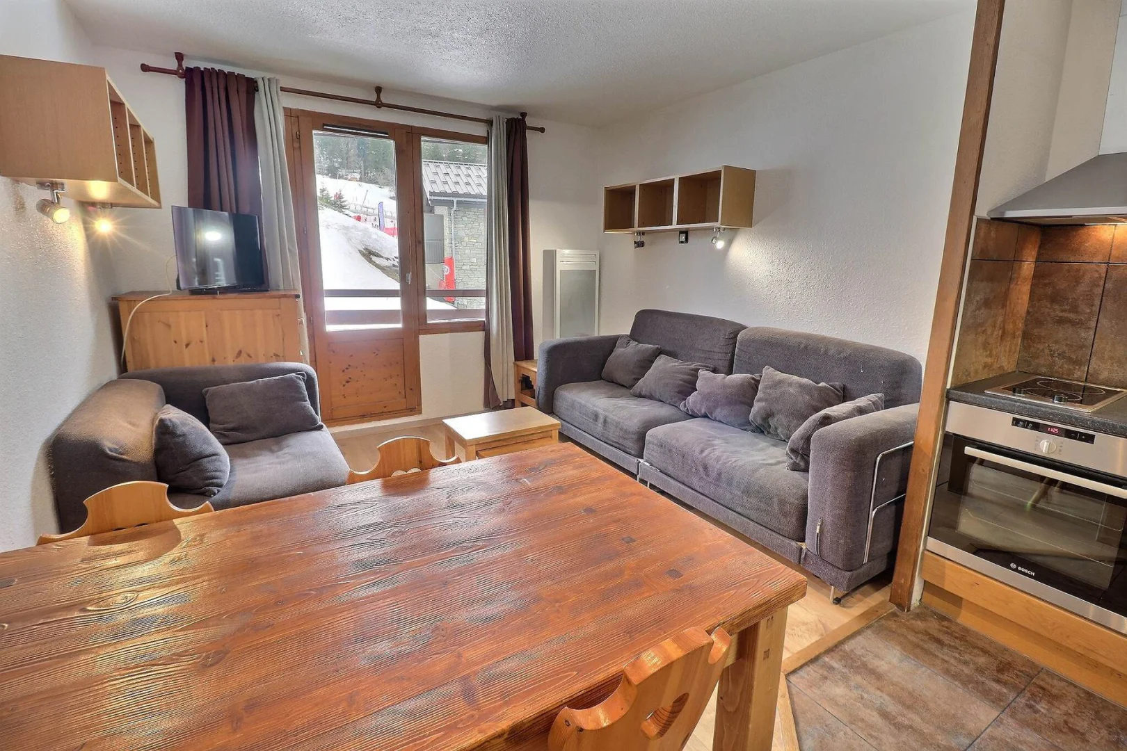 LGB103 / Deux pièces / La Tania / Centre - La Tania
