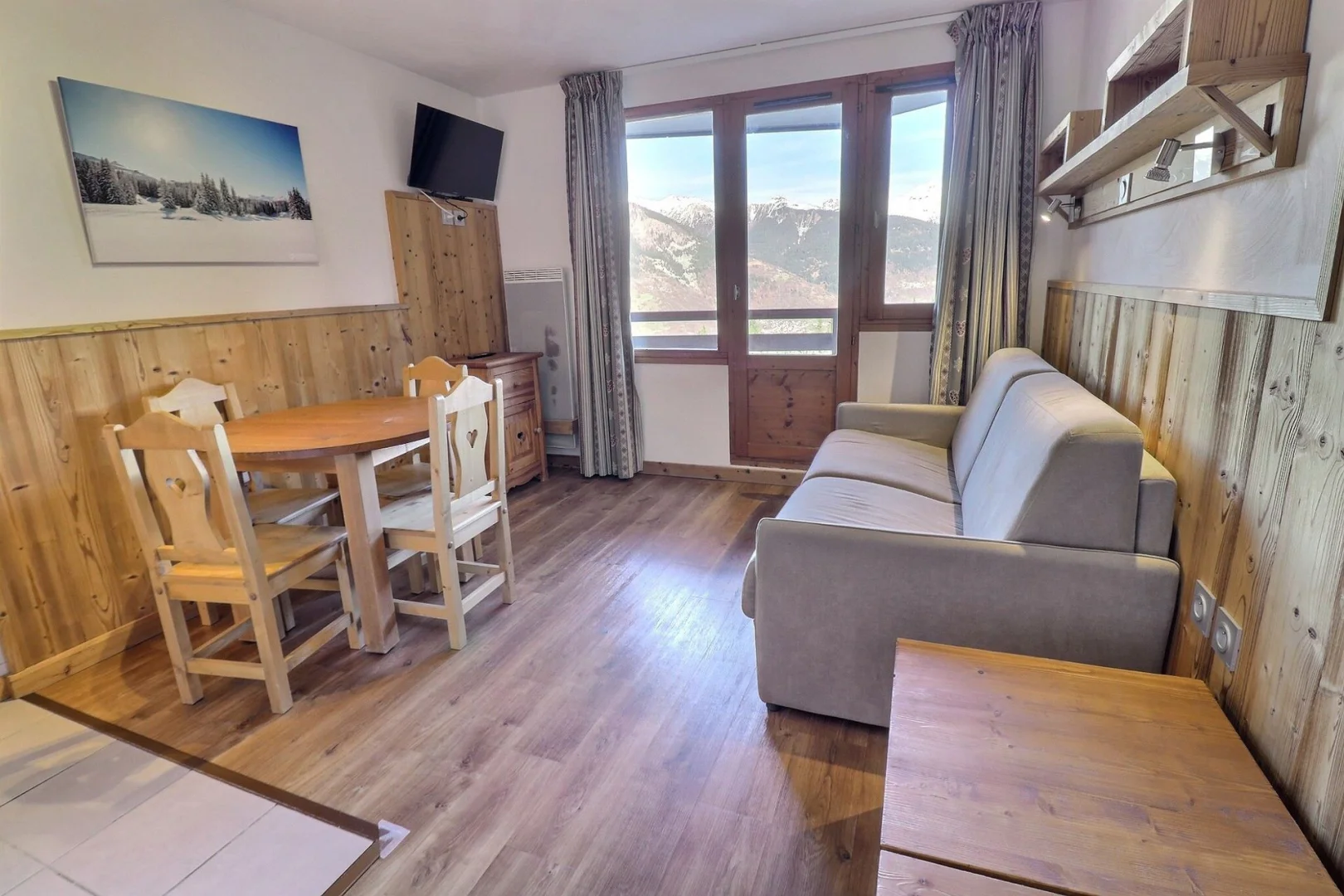 LGB618 / Deux pièces / La Tania / Centre - La Tania