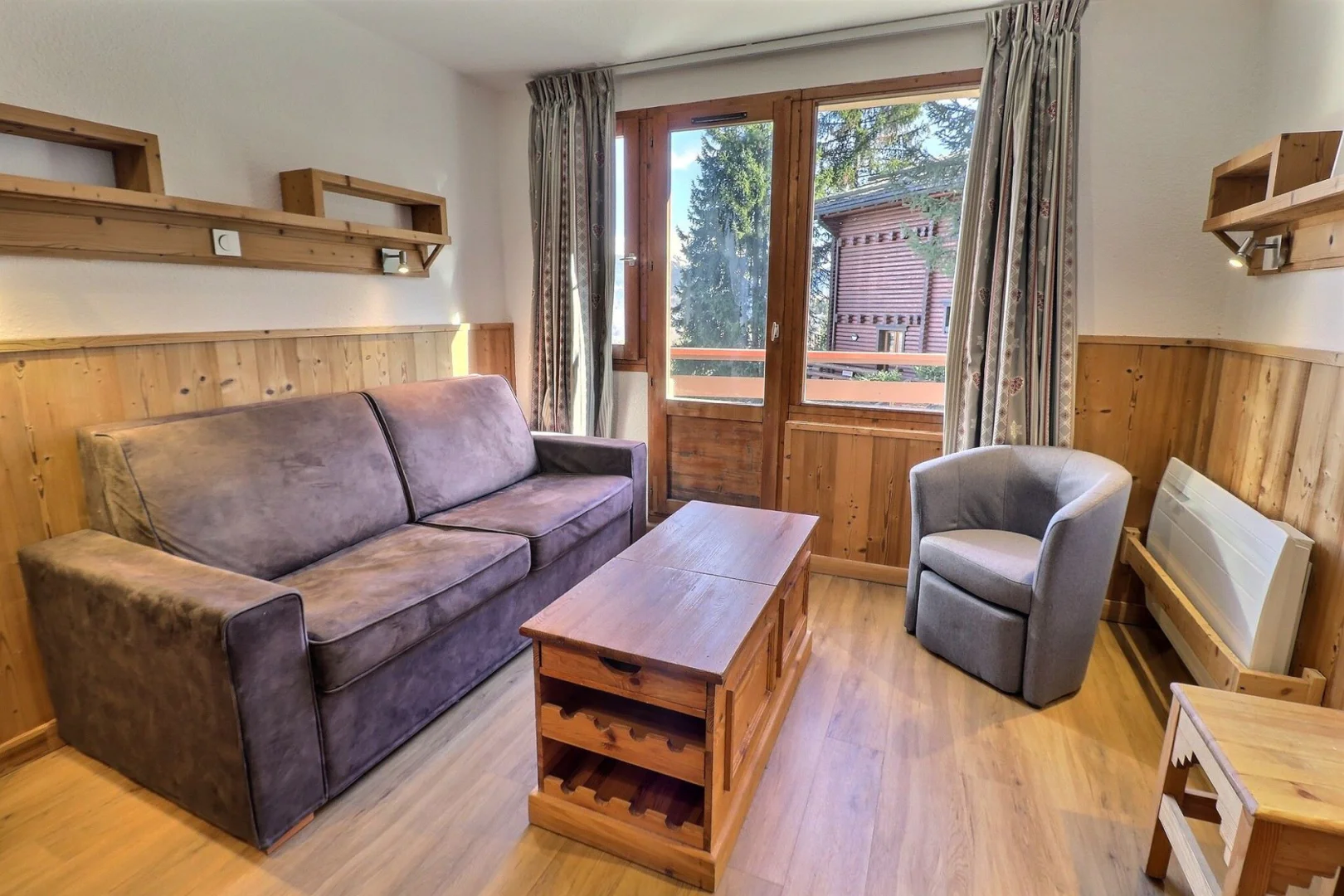 LGB932 / Deux pièces / La Tania / Centre - La Tania
